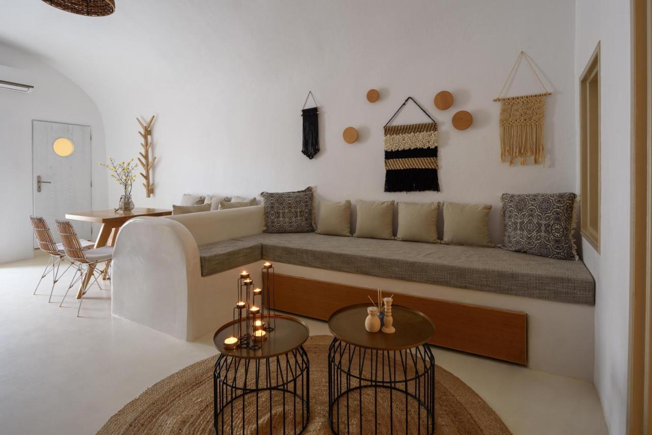 Suite Home Santorini Фіра Екстер'єр фото