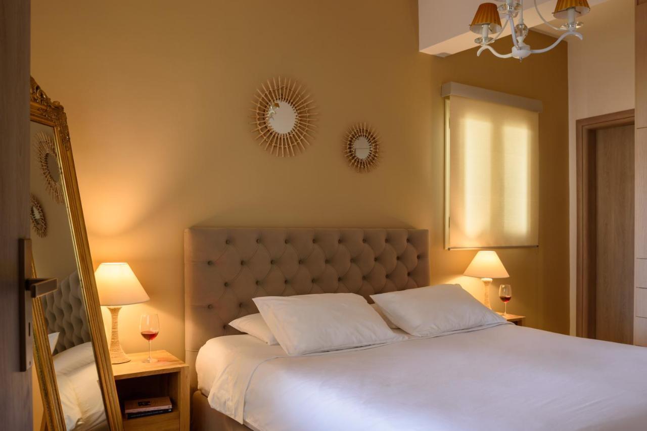 Suite Home Santorini Фіра Екстер'єр фото