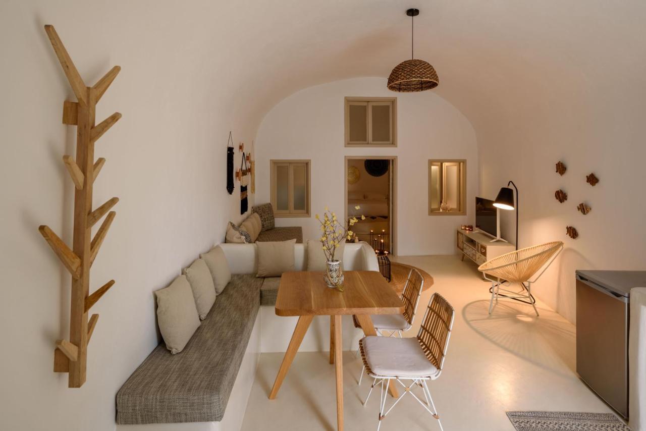 Suite Home Santorini Фіра Екстер'єр фото