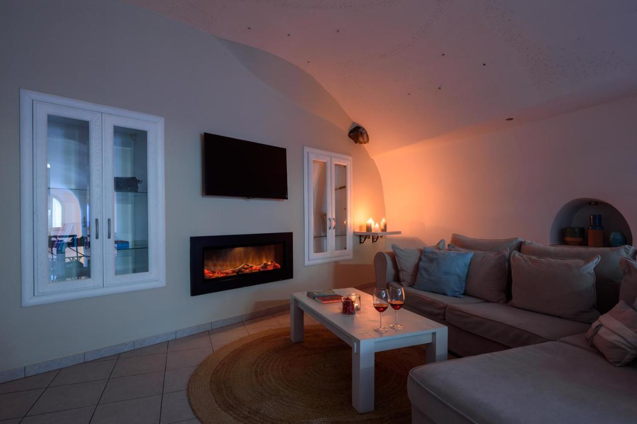 Suite Home Santorini Фіра Екстер'єр фото