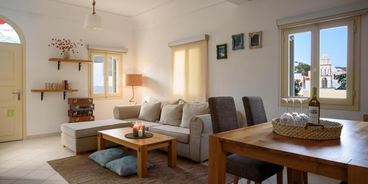 Suite Home Santorini Фіра Екстер'єр фото