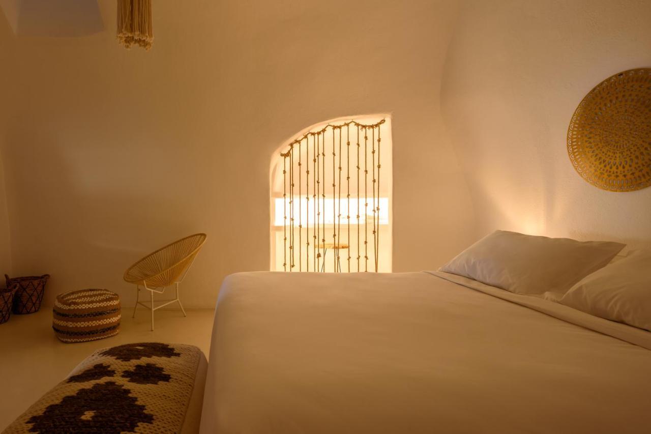 Suite Home Santorini Фіра Екстер'єр фото