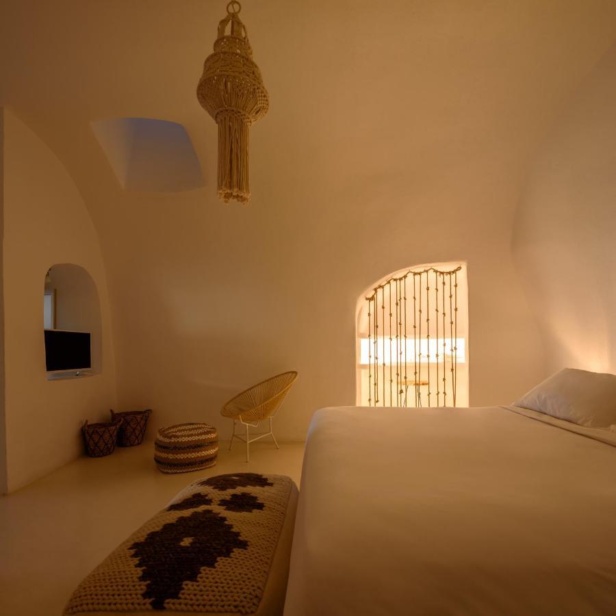 Suite Home Santorini Фіра Екстер'єр фото