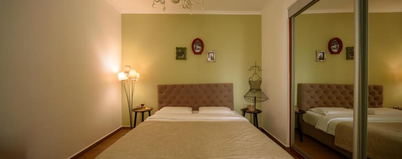 Suite Home Santorini Фіра Екстер'єр фото